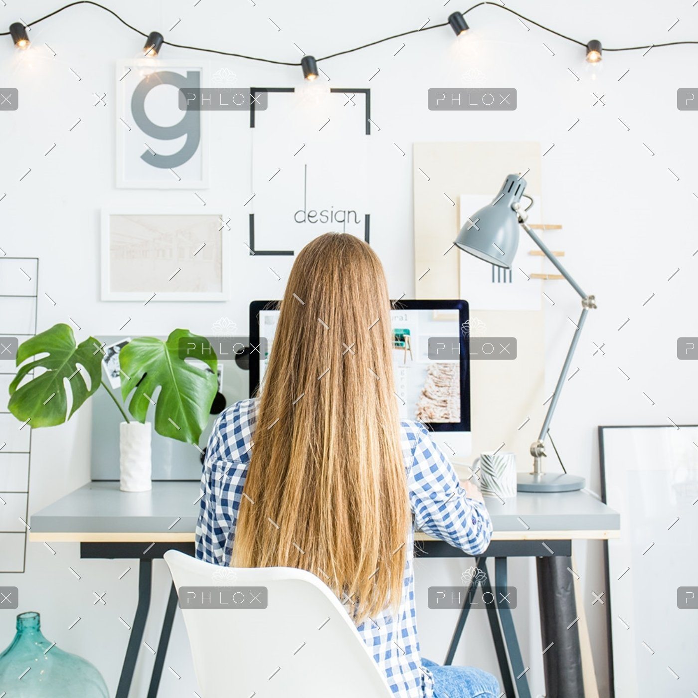 demo-attachment-137-person-with-long-curly-hair-PZ99QM21